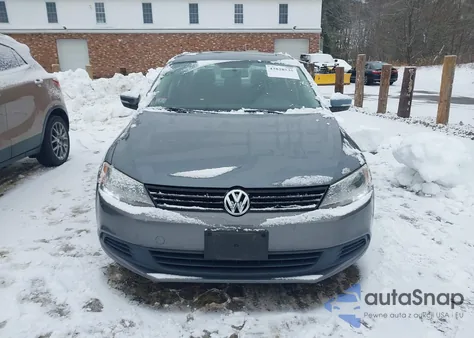 2011 Volkswagen Jetta 2.0L Tdi from USA, damaged, VIN 3VWLL7AJXBM066671